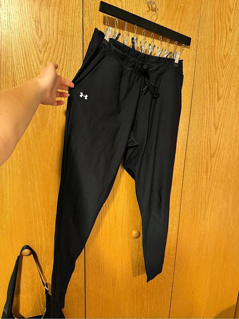 Under Armour Women's Black Jogger Pants Size Medium